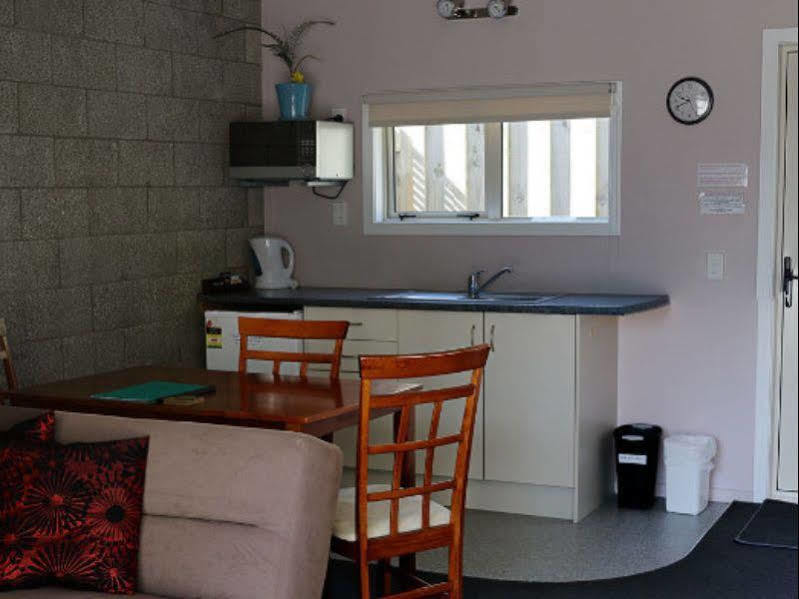 Abbey Court Motel Coromandel エクステリア 写真