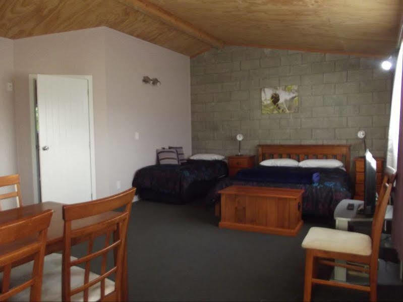 Abbey Court Motel Coromandel エクステリア 写真
