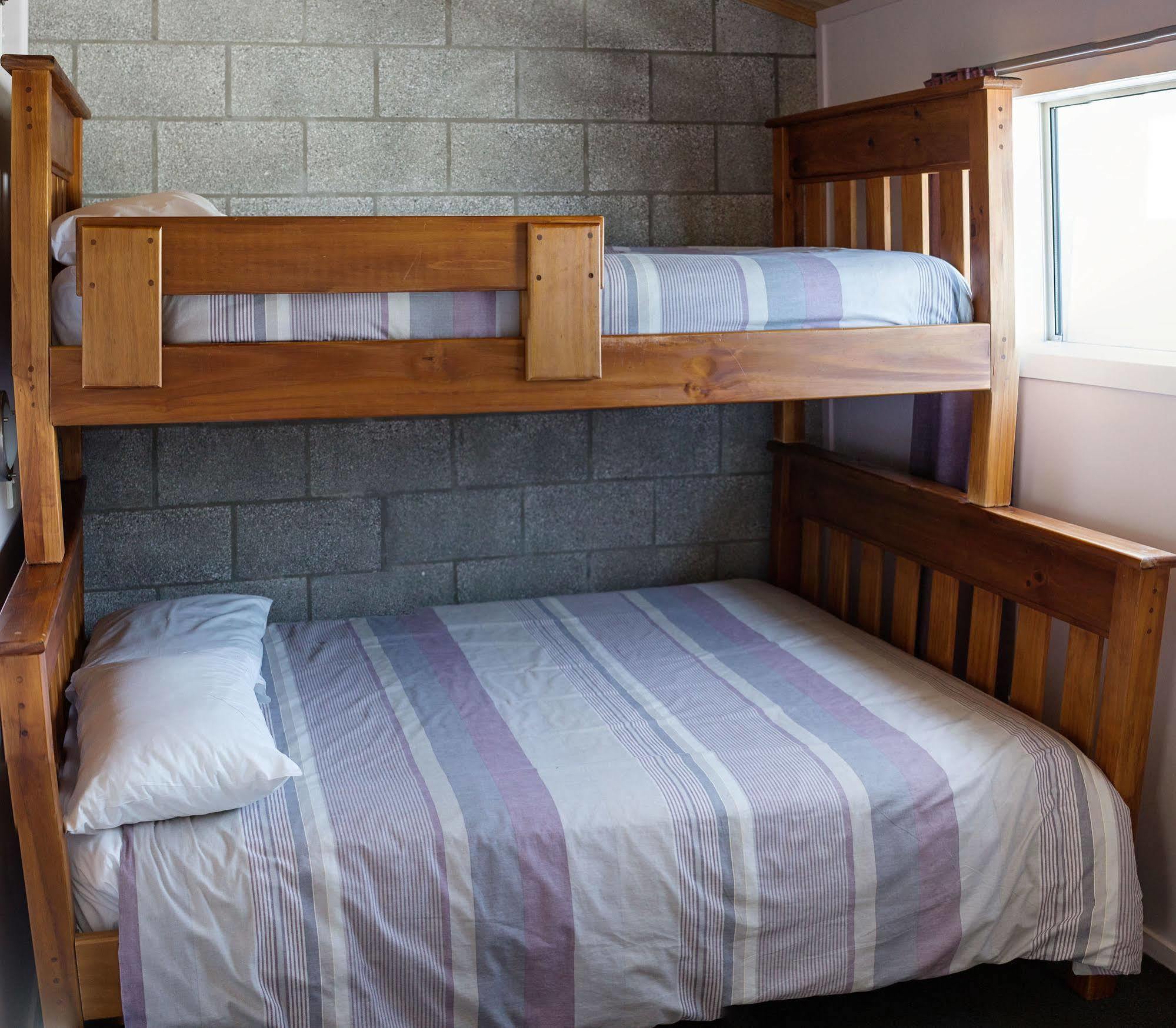 Abbey Court Motel Coromandel エクステリア 写真