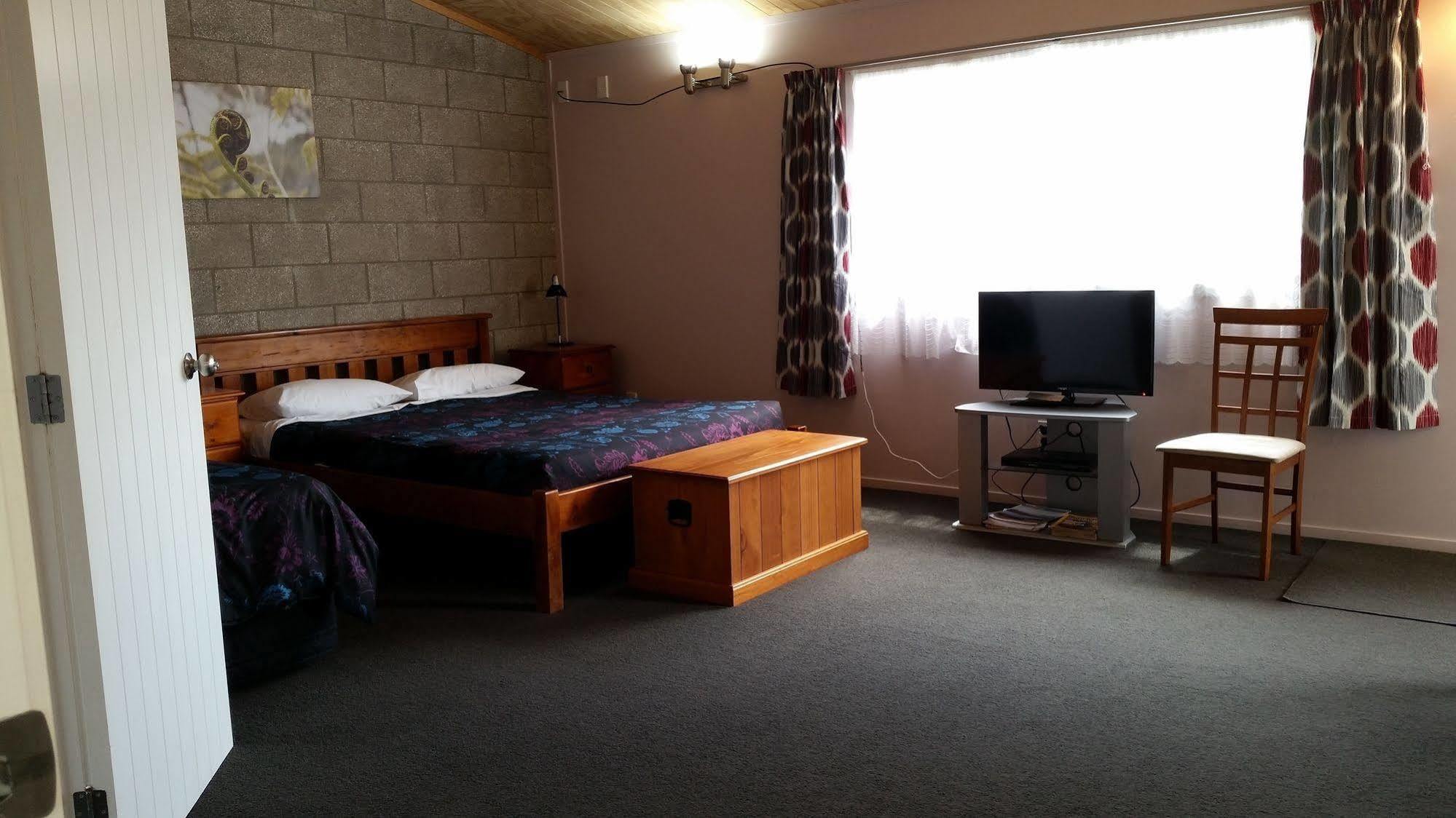 Abbey Court Motel Coromandel エクステリア 写真