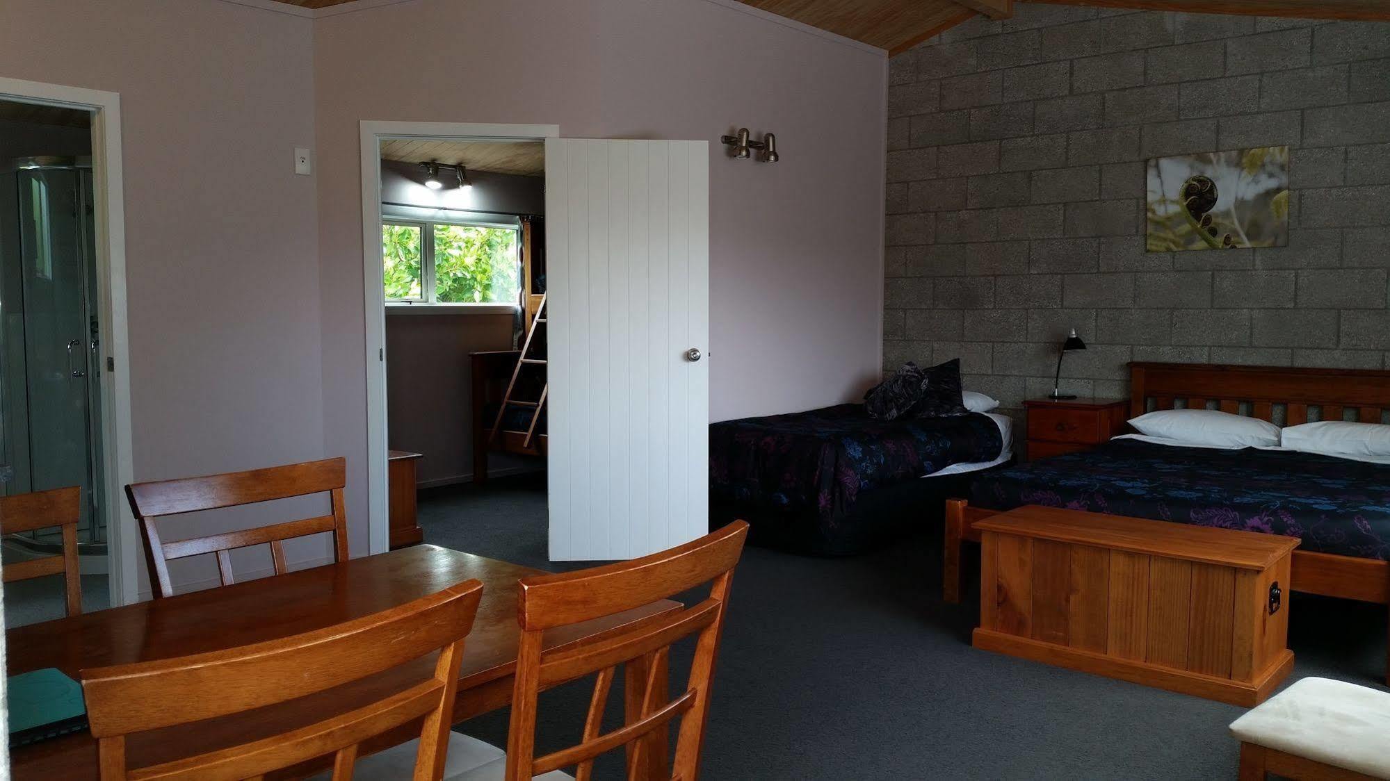 Abbey Court Motel Coromandel エクステリア 写真