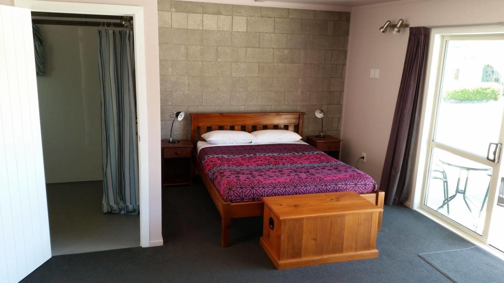 Abbey Court Motel Coromandel エクステリア 写真