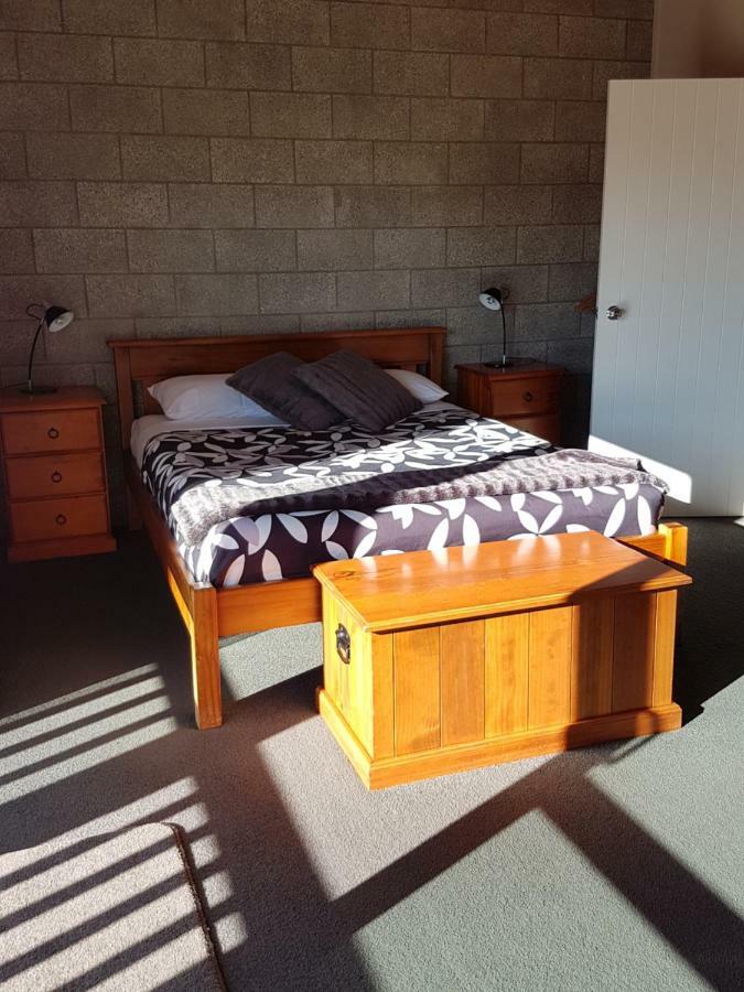 Abbey Court Motel Coromandel エクステリア 写真
